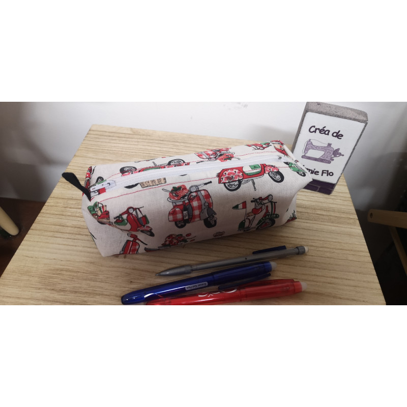 Trousse a crayon
